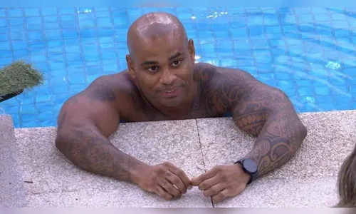 Cezar Black surpreende ao entregar aproximação com sister