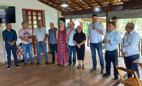 Lupion reúne lideranças para agradecer votação em Arapongas