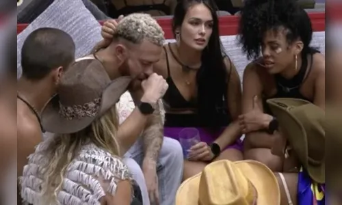 Fred chora com saudade do filho e é consolado por brothers