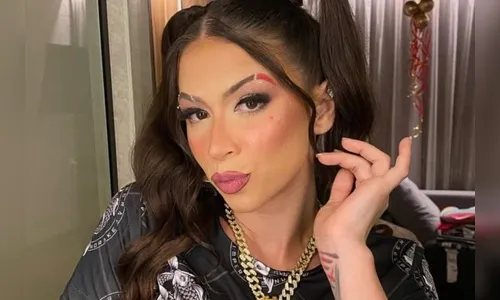 MC Pipokinha debocha do salário de professores: 