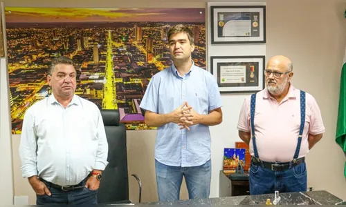 Paulo Grassano assume secretaria em Arapongas; assista