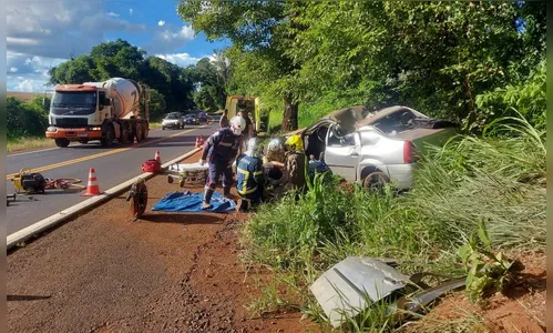 Casal fica ferido após carro capotar na BR-158 em Pato Branco