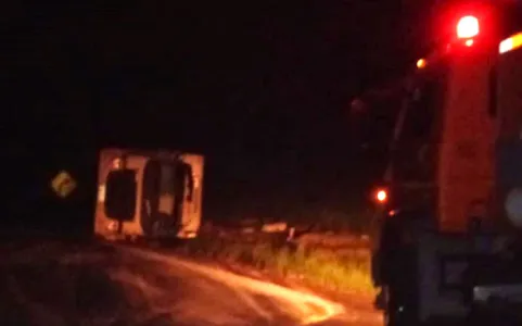O acidente foi por volta das 19 horas, no trecho entre Manoel Ribas e Pitanga