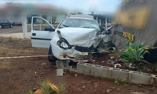 Motorista morre após carro bater contra pedra às margens da BR-163