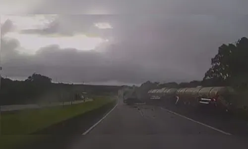 Câmera registra acidente com caminhão de Apucarana na BR-277; veja