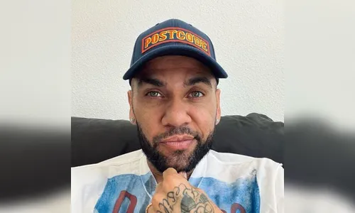 Daniel Alves disse que estava bêbado e não se lembra de nada, diz TV