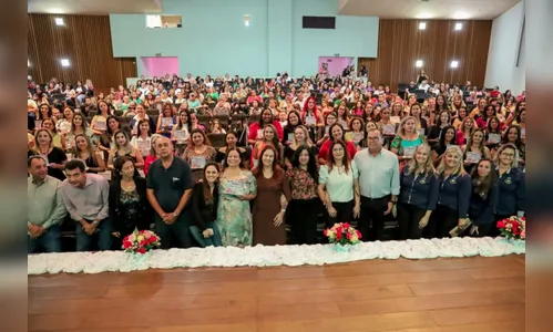 Apucarana presta homenagem às mulheres educadoras