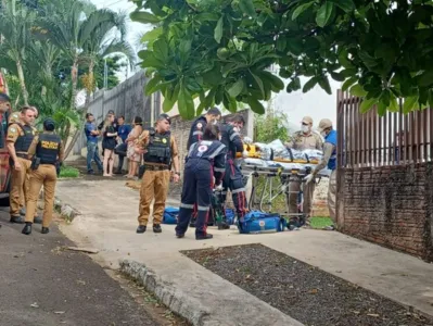 O fato foi registrado na tarde desta quarta-feira (15), na Rua Rio Guaíba.