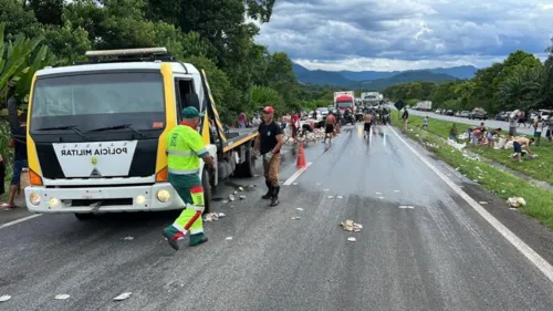 O local chegou a apresentar cerca de 15 quilômetros de congestionamento