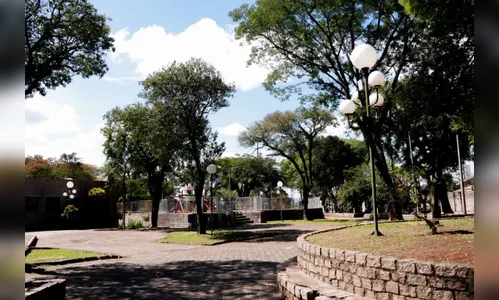 Prefeitura inicia revitalização da praça do bairro “28 de Janeiro”