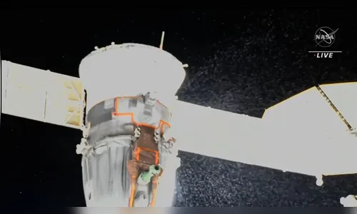 Rússia lançará missão para resgatar tripulação presa no espaço; veja