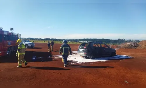 Corpo carbonizado é encontrado dentro de carro, em Guarapuava
