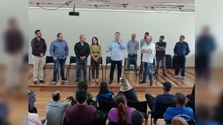 Imagem ilustrativa da notícia Beto Preto atende 80 prefeitos do Paraná