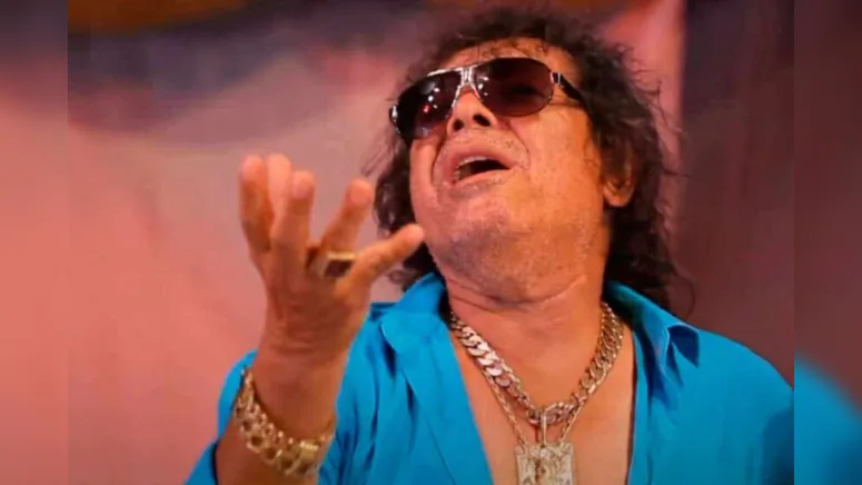 O cantor faleceu em 2015