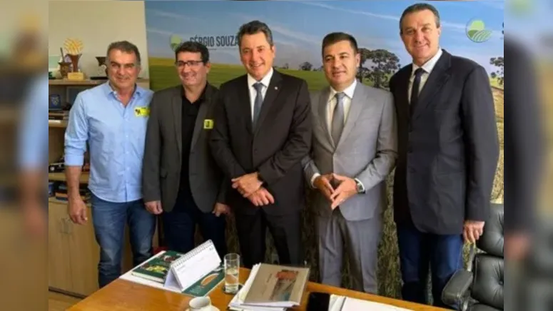 Imagem ilustrativa da notícia Prefeito de Faxinal busca recursos em Brasília