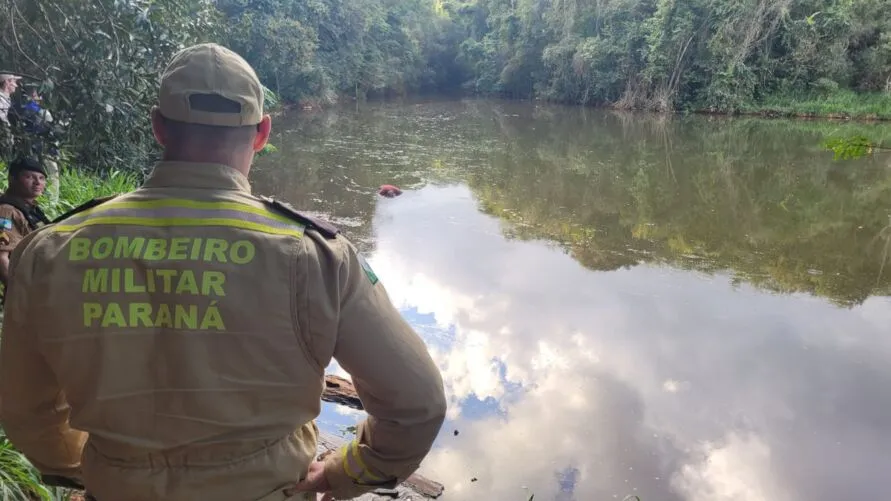 Bombeiros foram acionados para retirar corpo da represa