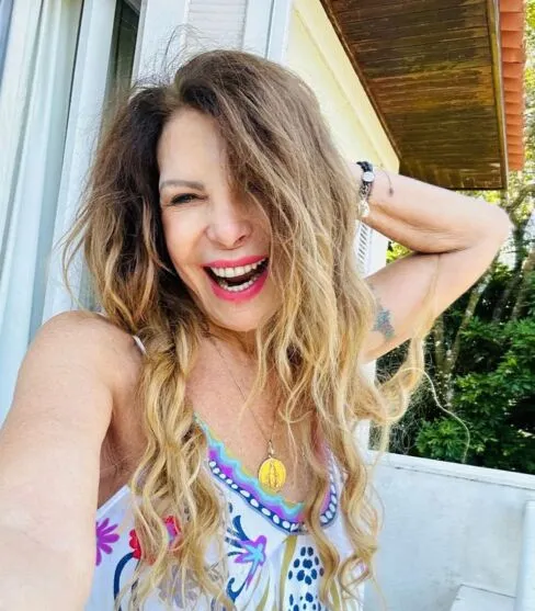 Elba Ramalho, se apresentará em Maringá no dia 30 de abril.