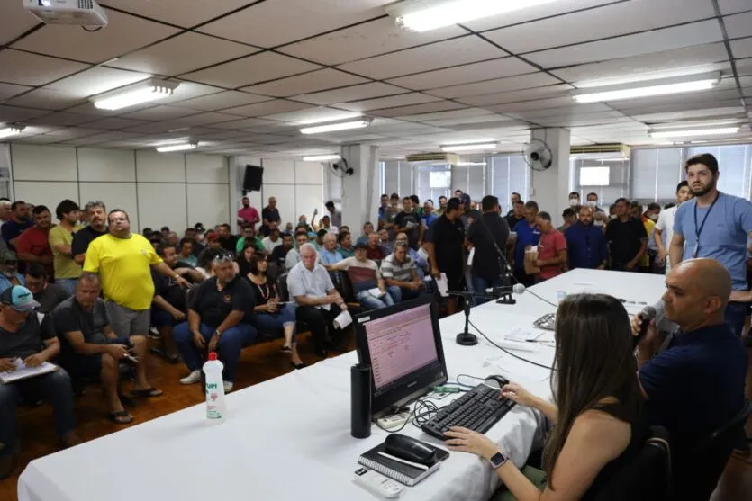 Leilão aconteceu nesta sexta-feira