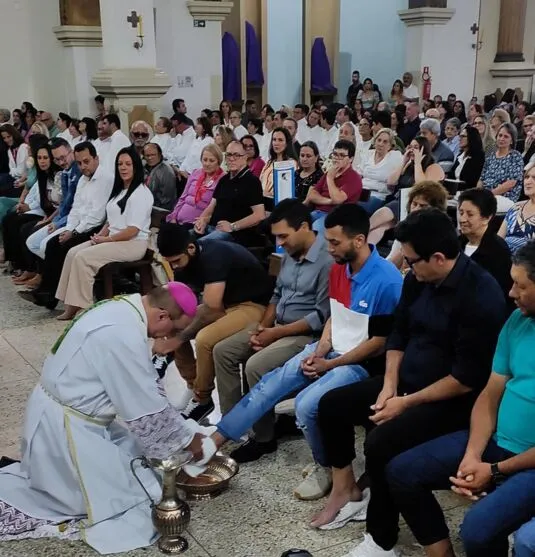 Missa foi celebrada pelo bispo