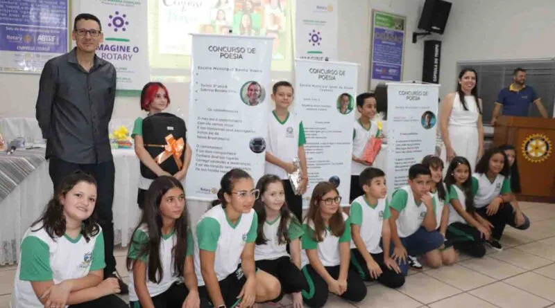 O concurso, realizado em comemoração ao Dia da Poesia no Brasil, que é celebrado em 14 de março