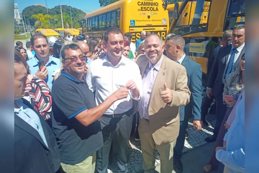 Prefeito Primis, governador Ratinho Jr e Artagão Júnior