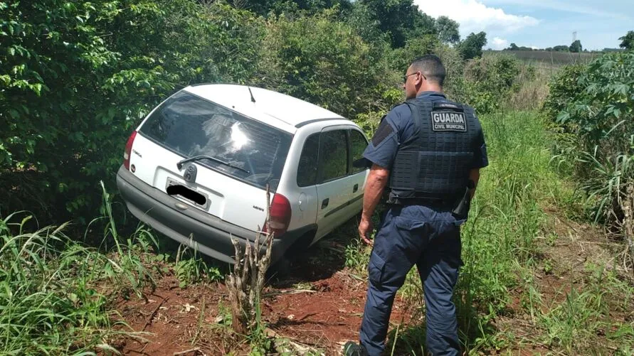 Veículos foram encontrados nesta sexta