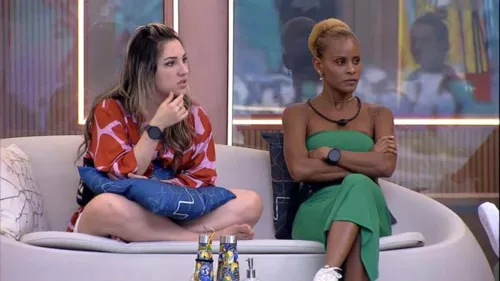 Amanda Meirelles e Aline Wirley