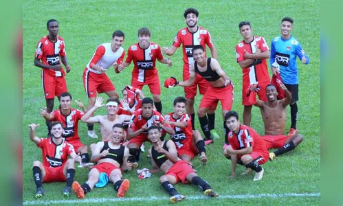 Apucarana Sports goleia por 8 a 0 e segue líder no Paranaense Sub-20