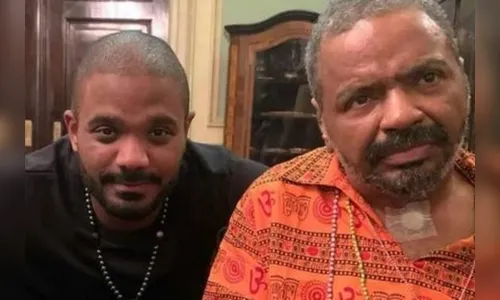 Arlindinho com o pai Arlindo Cruz.