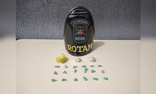 ROTAM aborda suspeito na madrugada e realiza apreensão de drogas