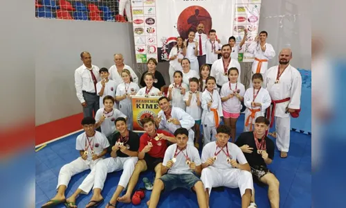 Equipe de Apucarana vence etapa inicial do Paranaense de Karatê