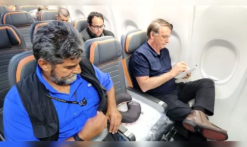 Bolsonaro chega ao Brasil com forte esquema de segurança