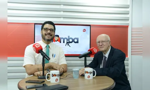 Bomba no Ar: professor e psicanalista Pedro Zumas é o convidado da vez