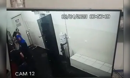 Preso é morto a tiros após atacar policial militar em delegacia