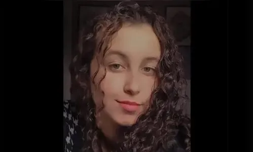 Estudante de 19 anos morre vítima de acidente entre moto e caminhão