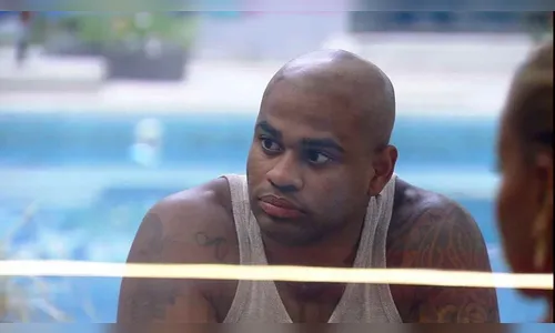 BBB: Cezar Black detona Ricardo em conversa com rivais