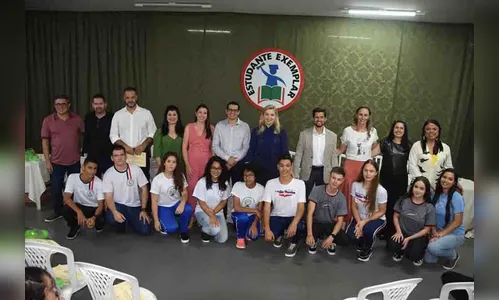 Solenidade em Ivaiporã apresenta os vencedores do “Estudante Exemplar”