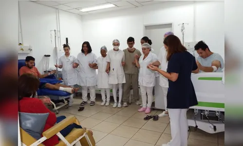 Equipe de enfermagem do Providência realiza momento de oração