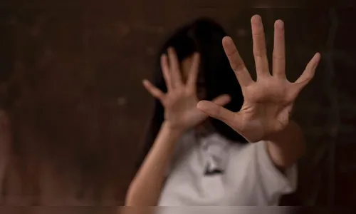 Mulher é agredida ao chamar marido para participar de curso na igreja