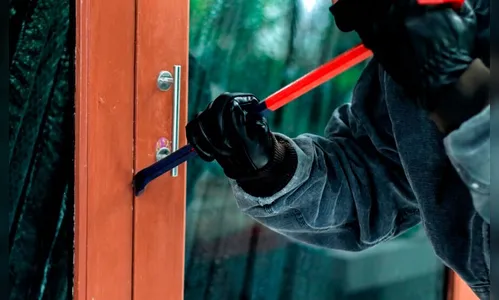 Prejuízo: ladrões invadem loja e levam R$ 15 mil em produtos