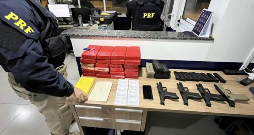 Moradora de Londrina é presa pela PRF por transportar armas e cocaína