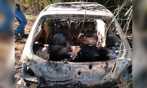 Corpos são encontrados carbonizados em carro queimado, no Vale do Ivaí