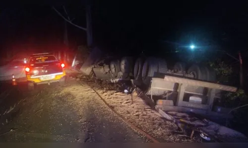 Em viagem com o marido, caminhoneira morre em acidente na PR-239