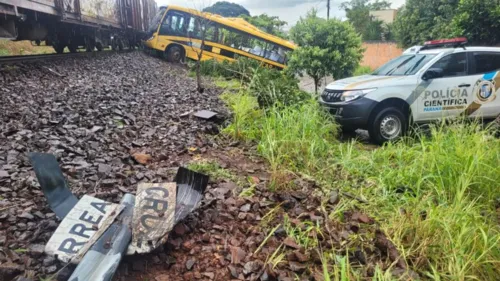 O acidente ocorreu na manhã desta quinta (09)