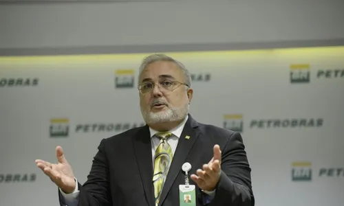 Presidente da Petrobras diz que gasolina pode ficar mais barata