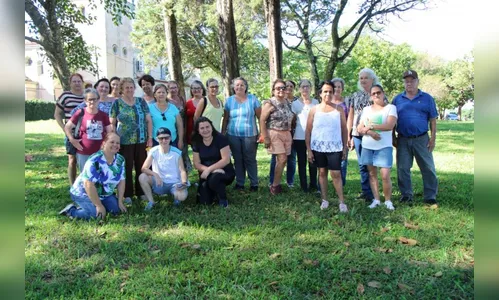 Arapongas realiza ações de interação entre idosos e oficinas gratuitas