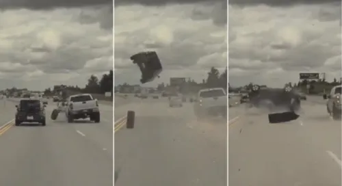 O impacto faz com que diversas partes do carro se soltem e se espalhem na pista