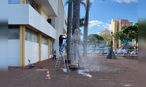 Imagem de N. S. de Lourdes começa a ser restaurada em Apucarana