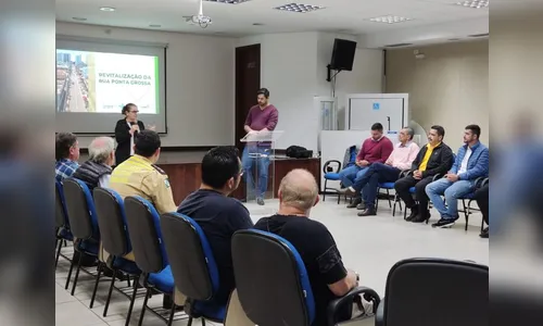 Revitalização da Rua Ponta Grossa é apresentada a donos de imóveis