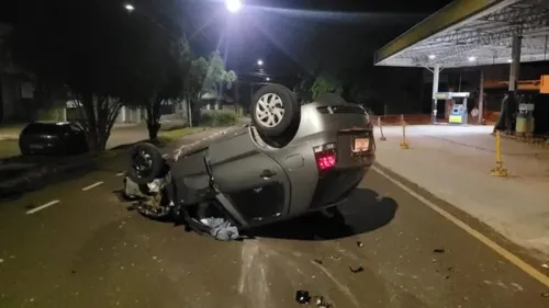 Uma das mulheres conseguiu sair sozinha, antes da chegada do resgate.